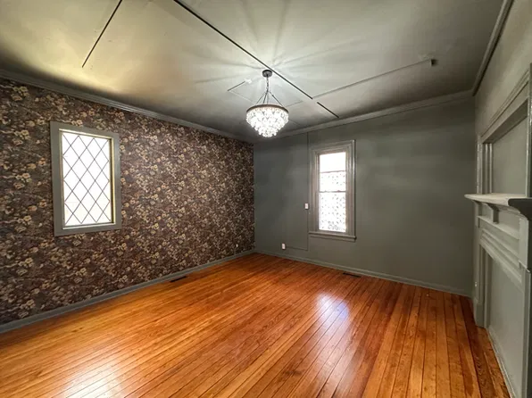 303 Park Ave APT A, Raleigh, NC 27605