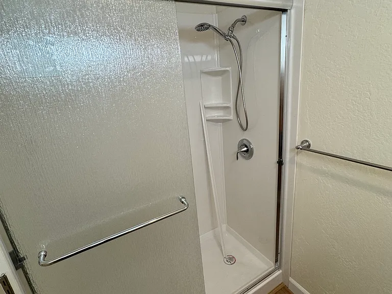 1178 Walker Ave #1 — Photo 5