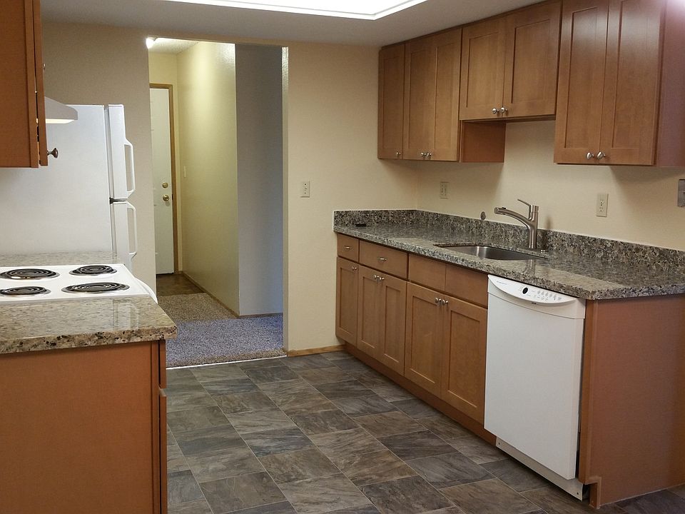 1st image of 13040 12th Ave SW APT 1