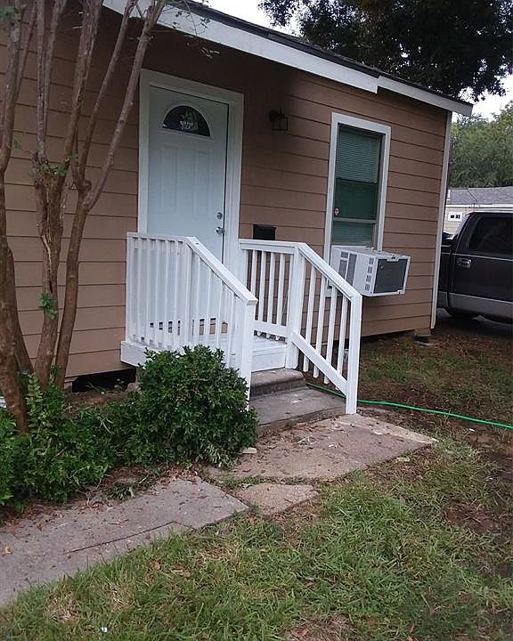 1st image of 4615 Brinkley St