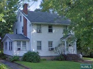 195 Louis St, Hackensack, NJ 07601