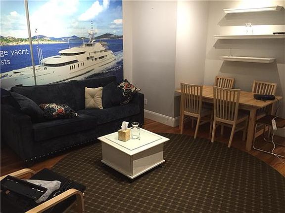 4th image of 3 E 63rd St APT 1B
