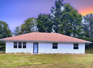 5580 Oak Grove Rd, Morehead, KY 40351