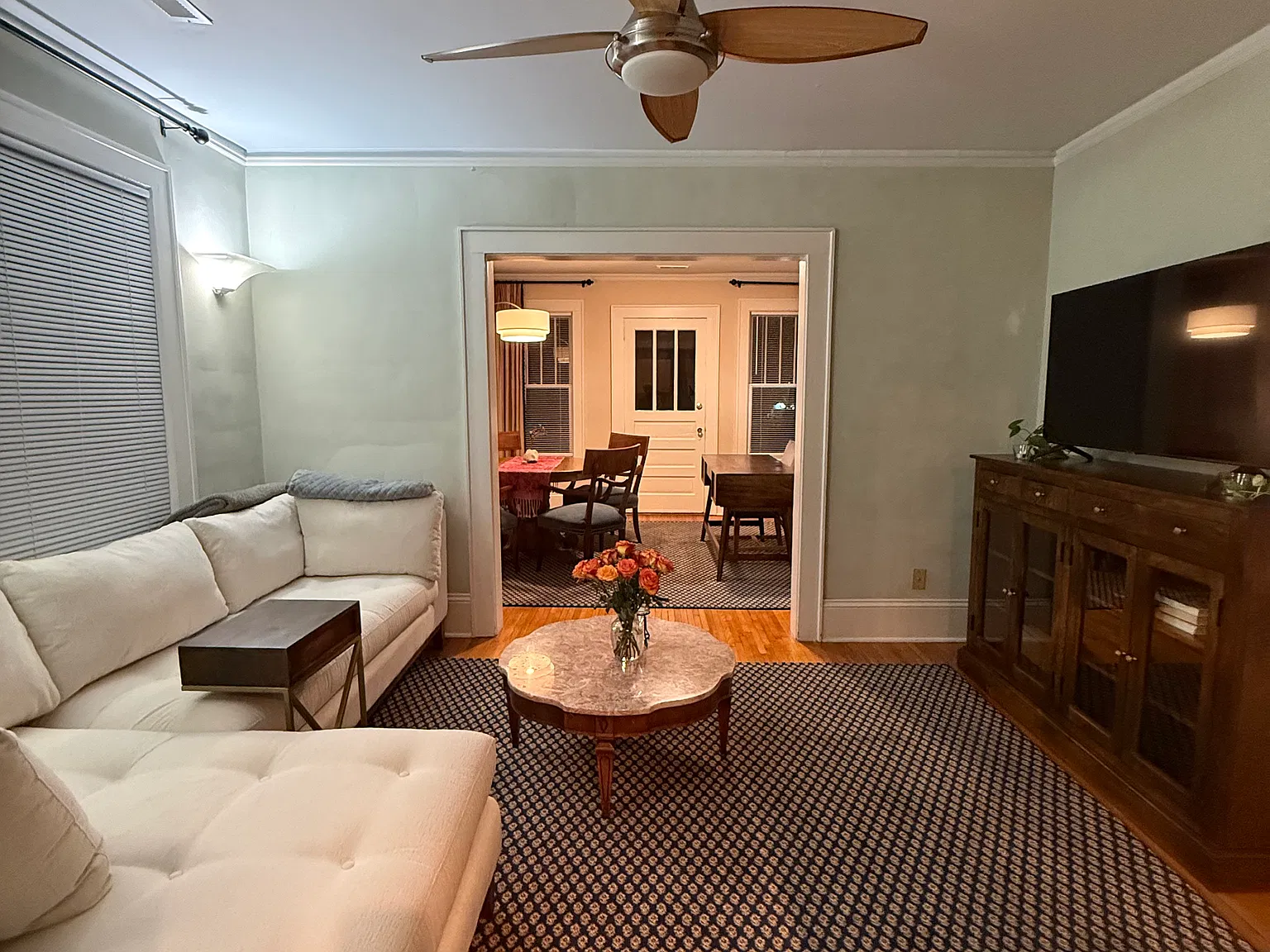 2 bed, 1.5 bath, 801 sqft, $2,500 — Photo 4