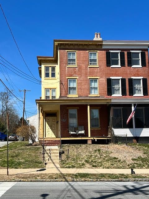 1st image of 453 W Gay St #0