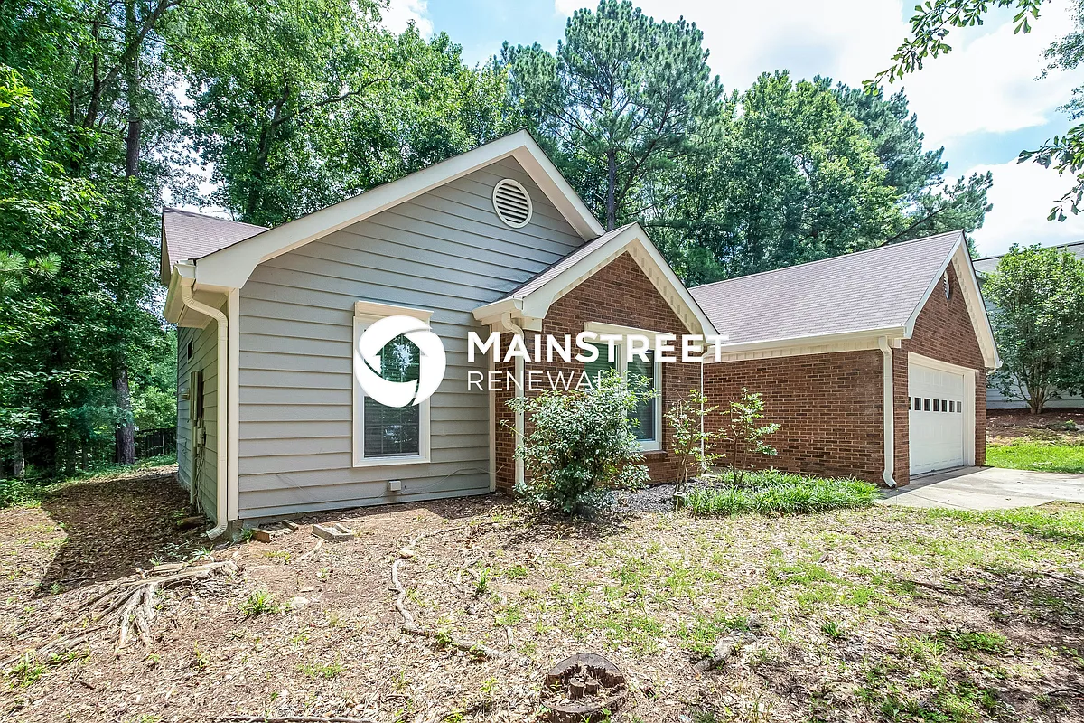 Front View - 3212 Rock Creek Dr