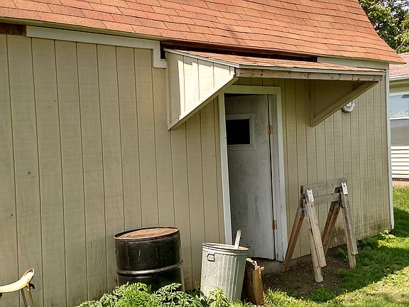 Large Shed Entrance