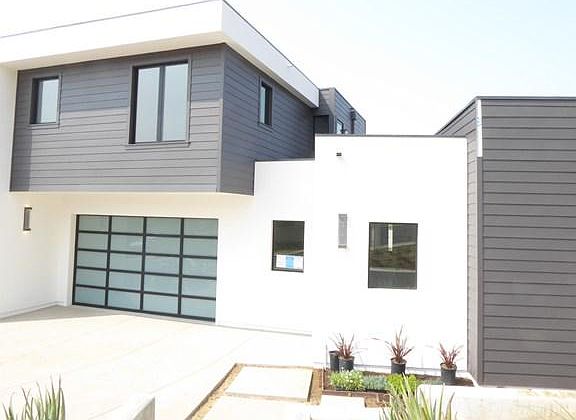 3rd image of 657 Alverstone Ave