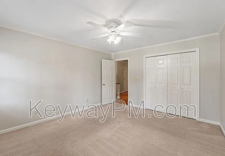 879 Sparkleberry Rd — Photo 16