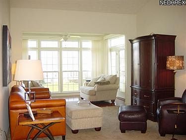 3rd image of 4908 Lake View Dr