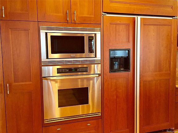 4th image of 3118 Bloomfield Park Dr