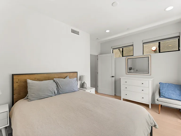3928 Haines St — Photo 21