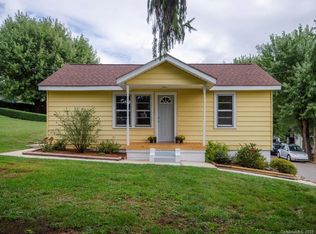 15 Lawrence St, Canton, NC 28716