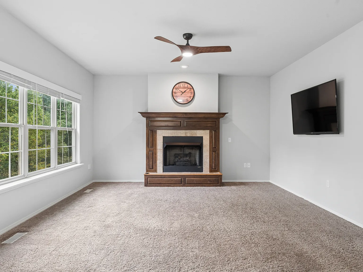 36 Westbury Dr — Photo 4