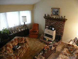 1st image of 2906 Acorn Ave