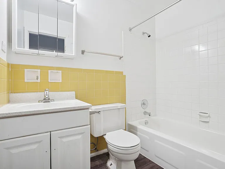 Linden Park Apartments — Photo 48