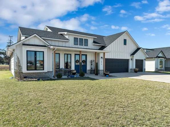 2915 E Sunnyslope Ct, Wichita, KS 67219