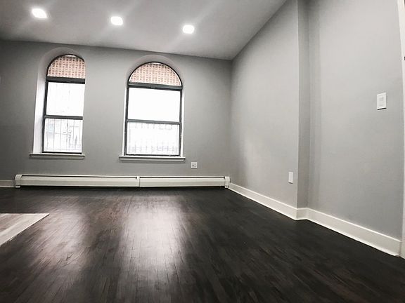 4th image of 220 W 140th St APT 1C