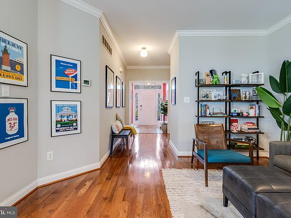4th image of 20382 Mallory Square Cir #69