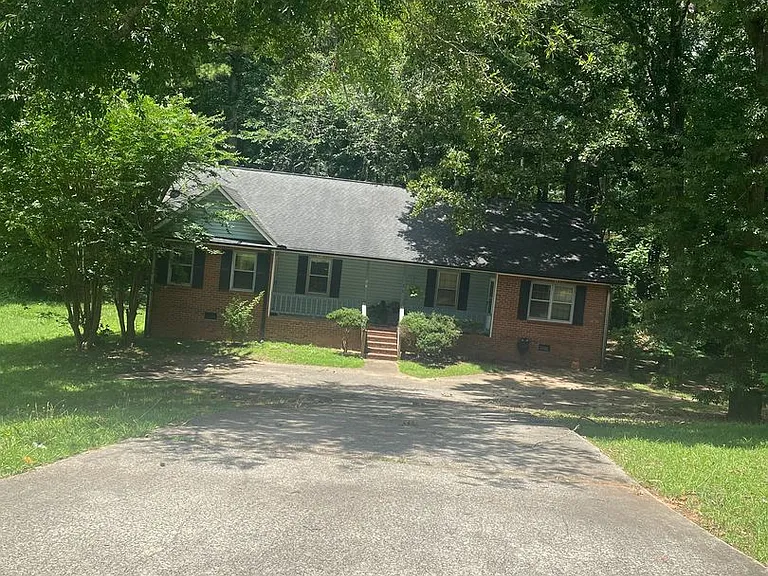 105 Fairhaven Ct — Photo 13