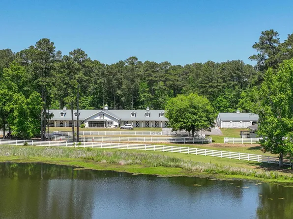 872 Paradise Cove Ln, Wilsonville, AL 35186