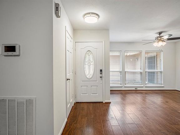 4th image of 3215 Big Spruce Drive
