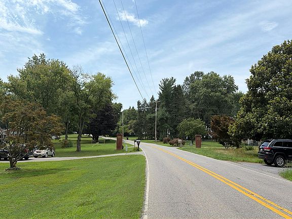 5th image of 3055 Holland Cliffs Rd