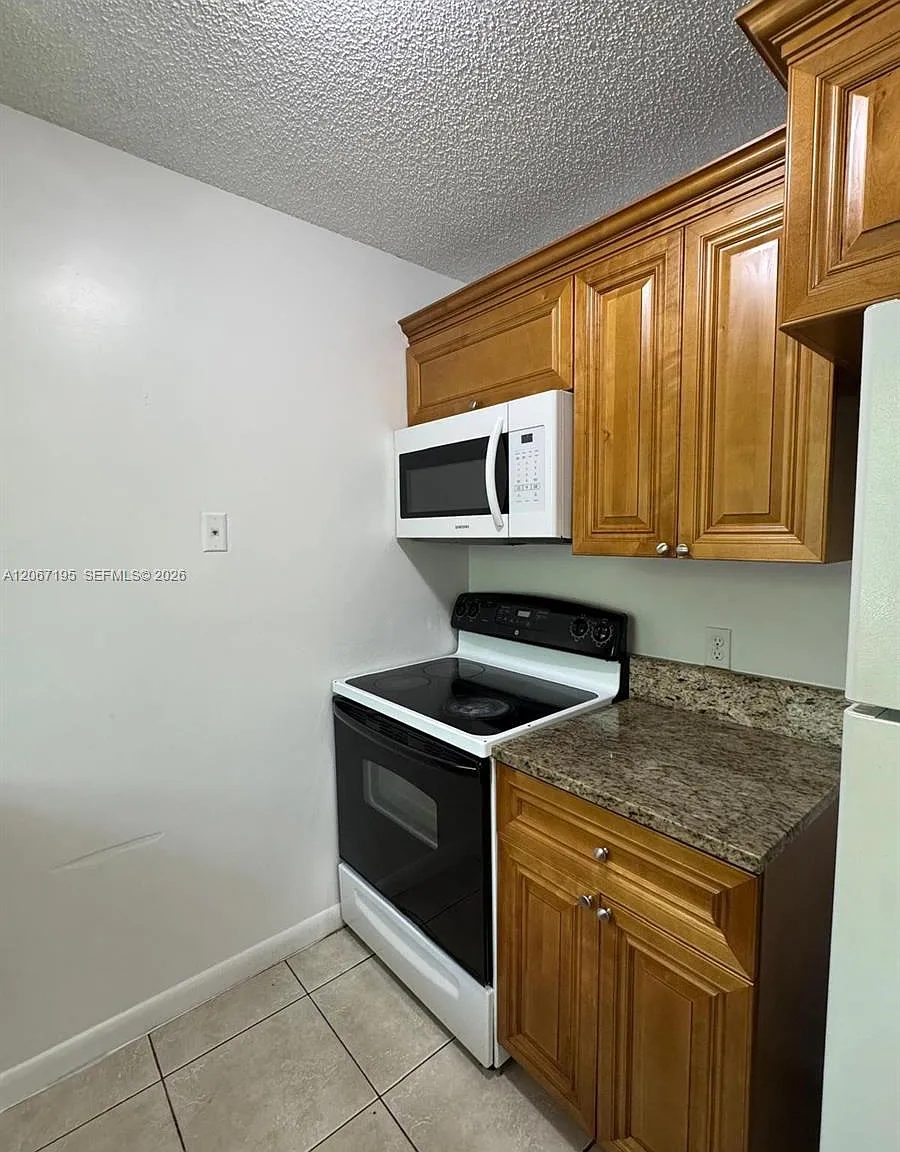 Hovianna Viii Condo — Photo 3