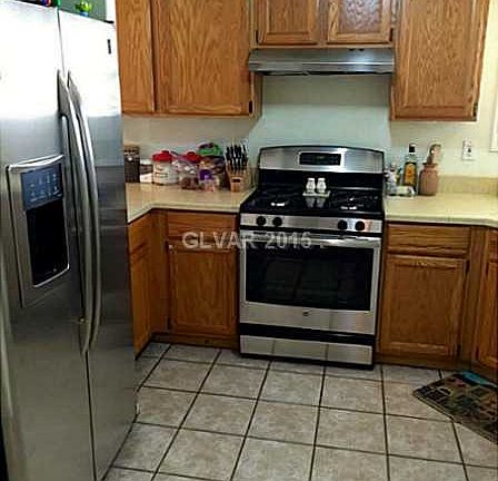 2nd image of 8409 Cove Landing Ave