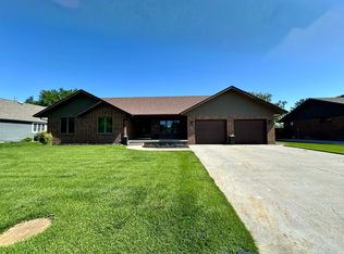214 Spruce Rd, Goodland, KS 67735