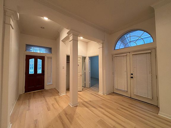 2nd image of 4673 Wales Dr