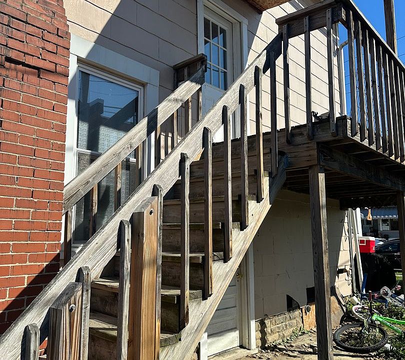 1st image of 437 2nd St #B