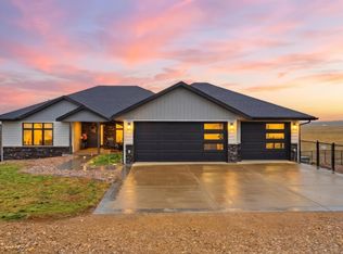 18997 Kirk Ln, Belle Fourche, SD 57717