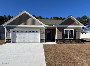 112 Delaware Dr, Newport, NC 28570