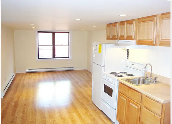 Rented by Carroll Gardens Realty | media 12