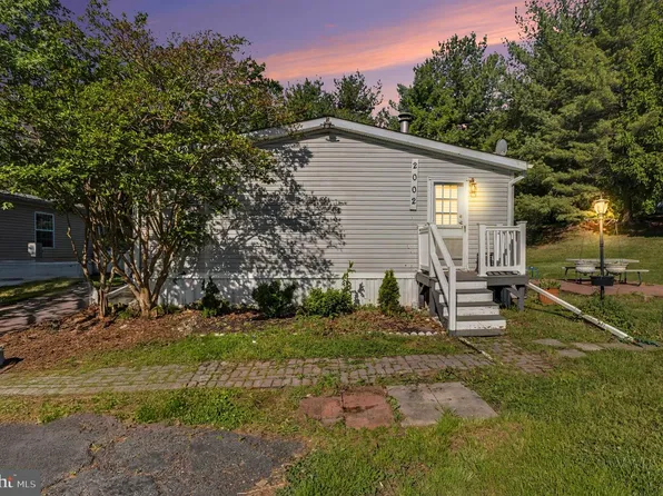 2002 David Dr, Edgewood, MD 21040
