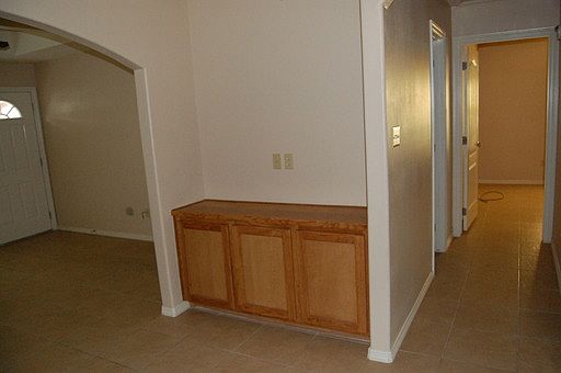 3rd image of 901 W Emerald Dr APT D