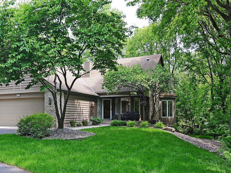 1st image of 218 Wildwood Bay Dr