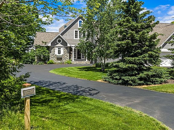 4th image of 10730 Admiral Dr #201