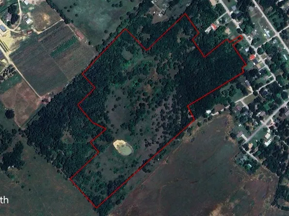 College Ave, Mexia, TX 76667