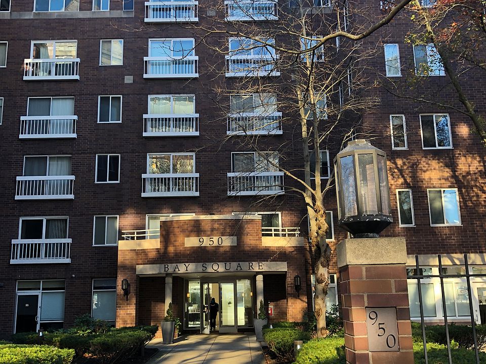 1st image of 950 Massachusetts Ave APT 310