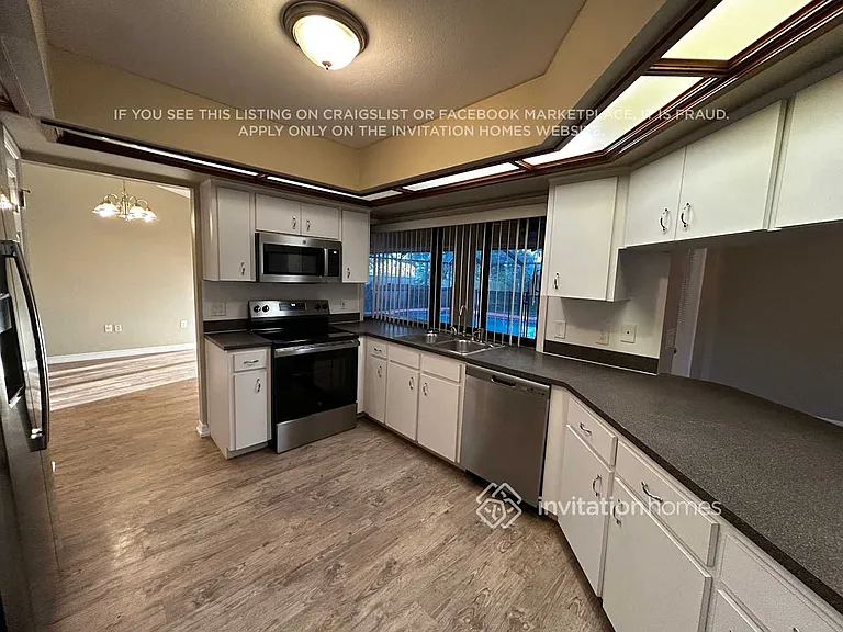 7202 Hileman Dr E — Photo 9