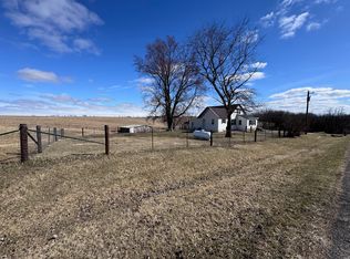 5605 S Talbott Rd, Polo, IL 61064