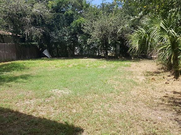 5th image of 804 W Morales St