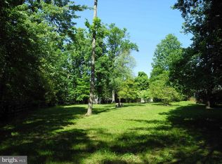 9504 Accord Dr, Rockville, MD 20854