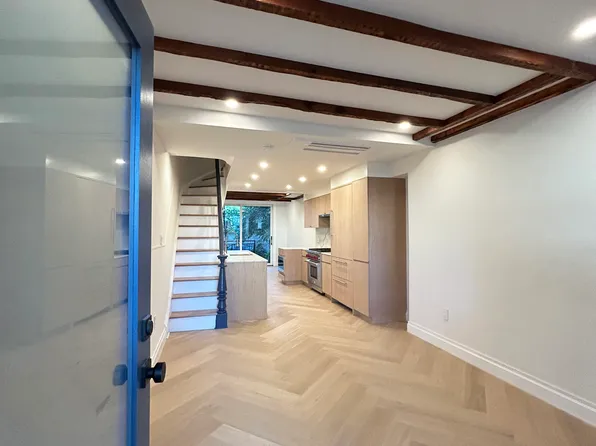 56 Douglass Street image 3 of 17