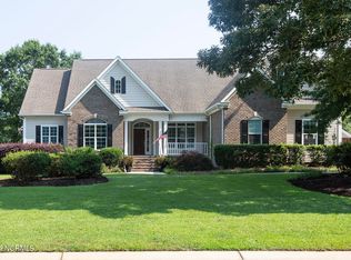 301 Pecan Ct, Hampstead, NC 28443