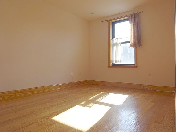 3rd image of 84-01 37th Ave #203
