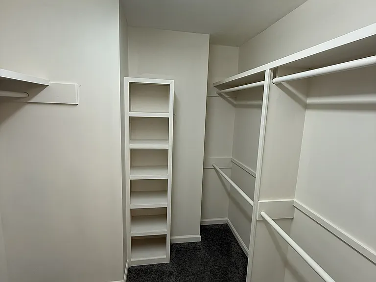 394 W Pointe Dr — Photo 13