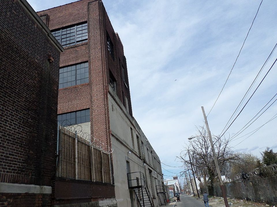 1st image of 2207 N American St